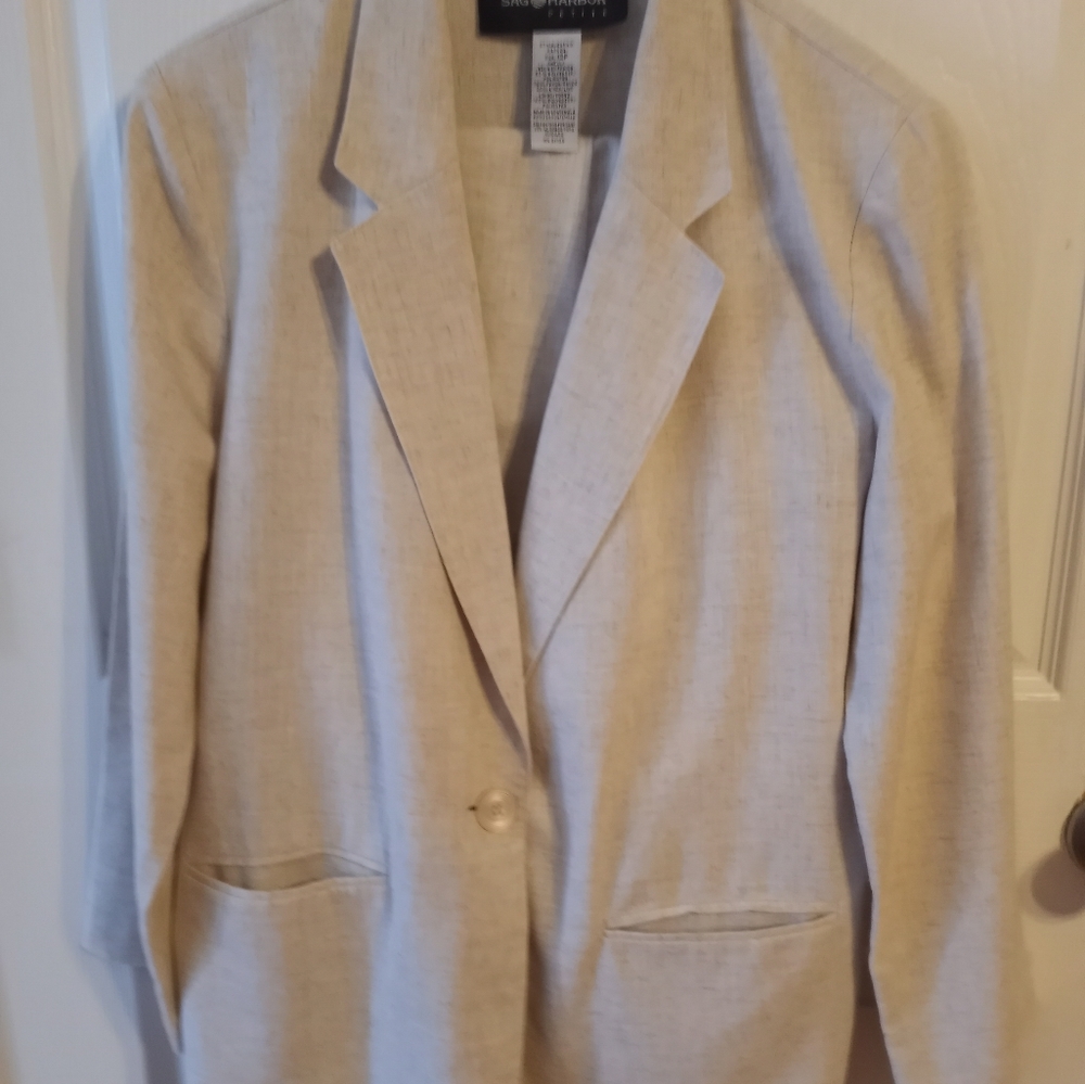 Vintage 2 piece ladies suit